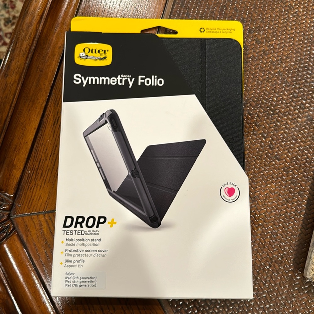 Otter Box iPad Symmetry Folio new in box